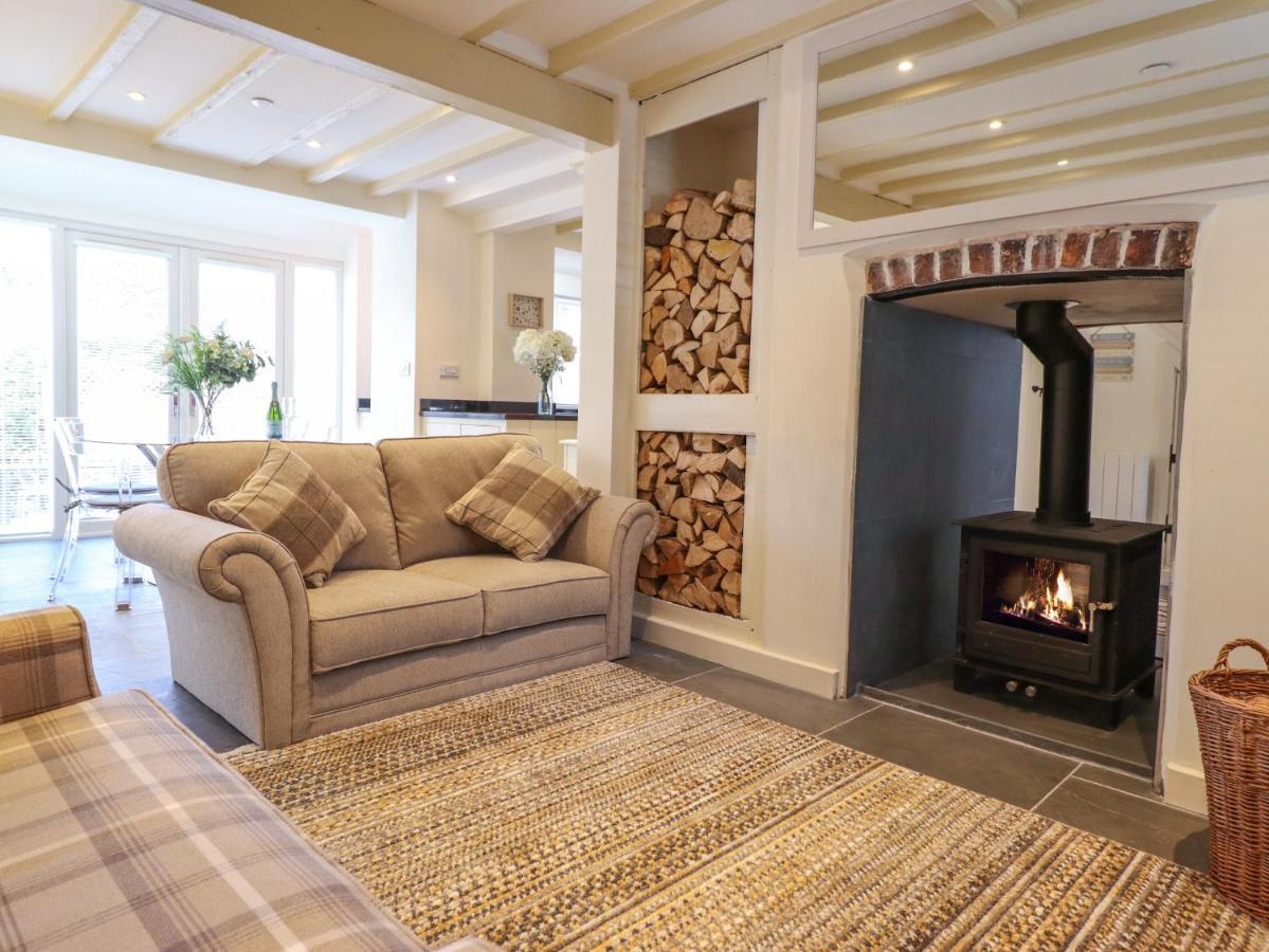 Villa Tan Y Ddol Welshpool Esterno foto